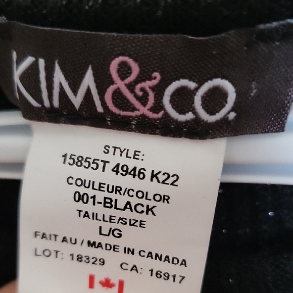 ✨️Kim&Co Elegant Off-the-Shoulder Black Sweater – Glitter Detail ✨ - Picture 2 of 4